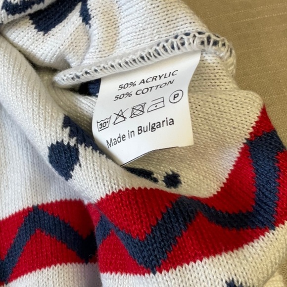 Ski Sweater - Picture 6 of 6